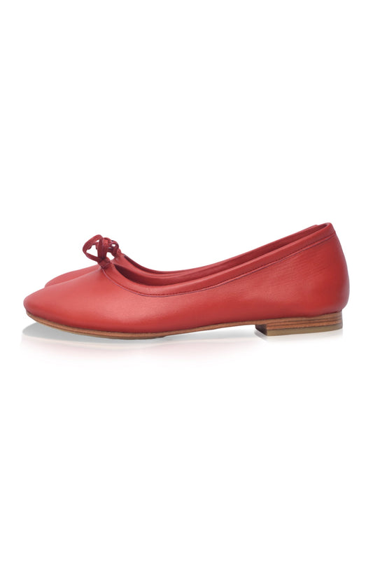 Elaria Classic Leather Ballet Flats